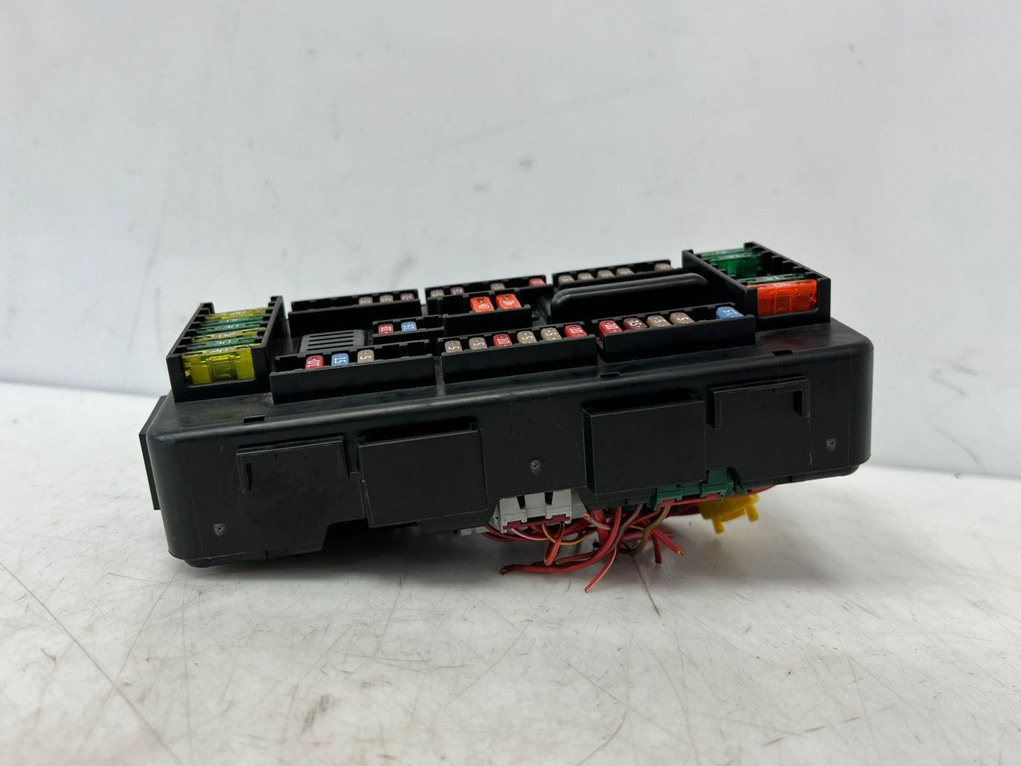 2014-2018 BMW F30 320i 328i 335i 330i Front Power Distribution Fuse Box 9337879