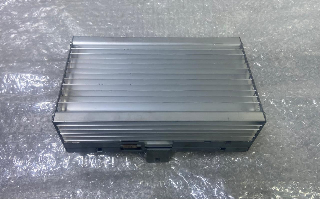 OEM BMW 7 Series F01 F02 F10 Hifi System Amplifier Harman Becker 9312590