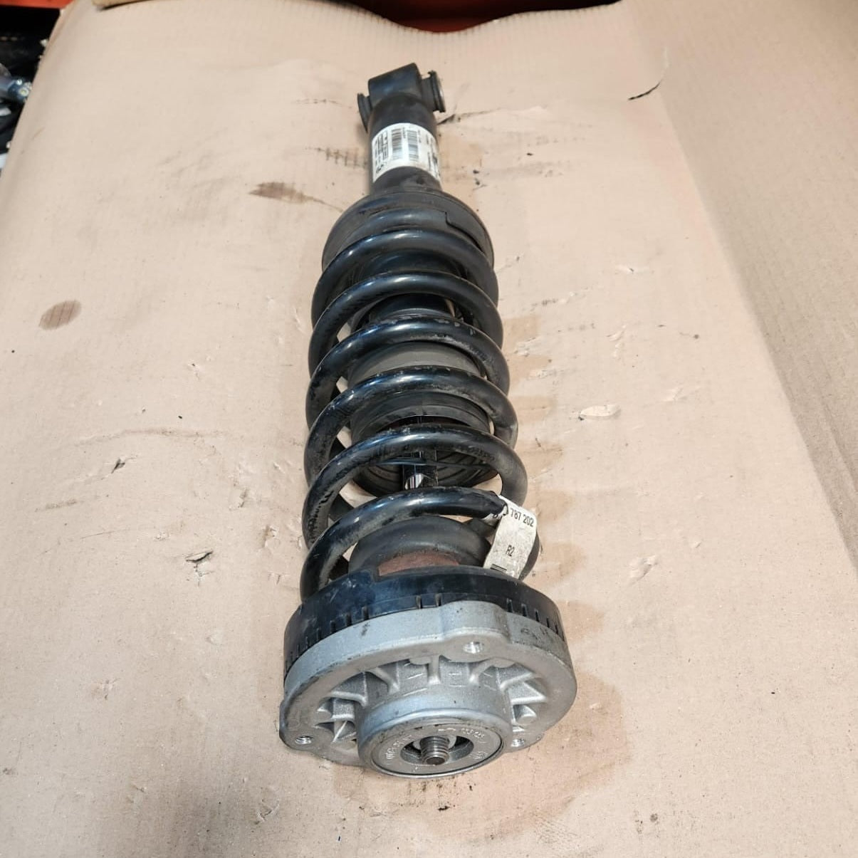2011-2017 BMW X3 Rear Shock Absorber With Spring Assembly 6796317 X3 X4 
