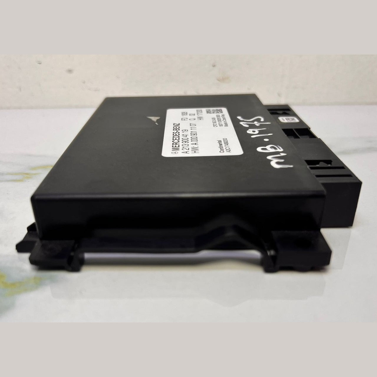 Mercedes-Benz Gearbox Control Unit A 213 9004119 W213 E-Class