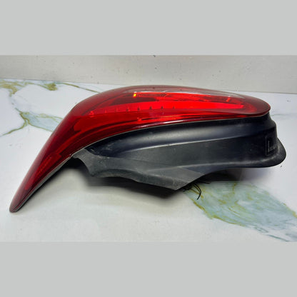Mercedes W176 A-Class Rear Right Side Tail Light Brake Stop Lamp A176 9064900