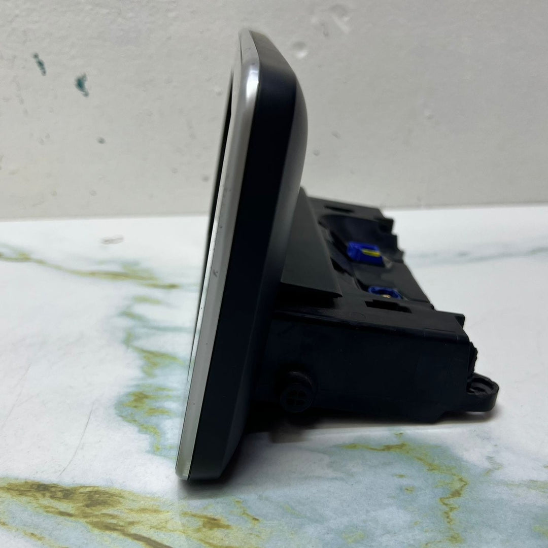 2018 Mercedes C300 Central Display Monitor A2059004113 C-Class W205 and GLC X253