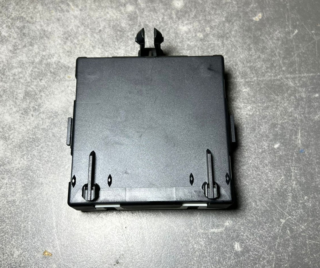 Mercedes-Benz W205 C-Class Rear Left Side Door Control Module A205 9006213 OEM