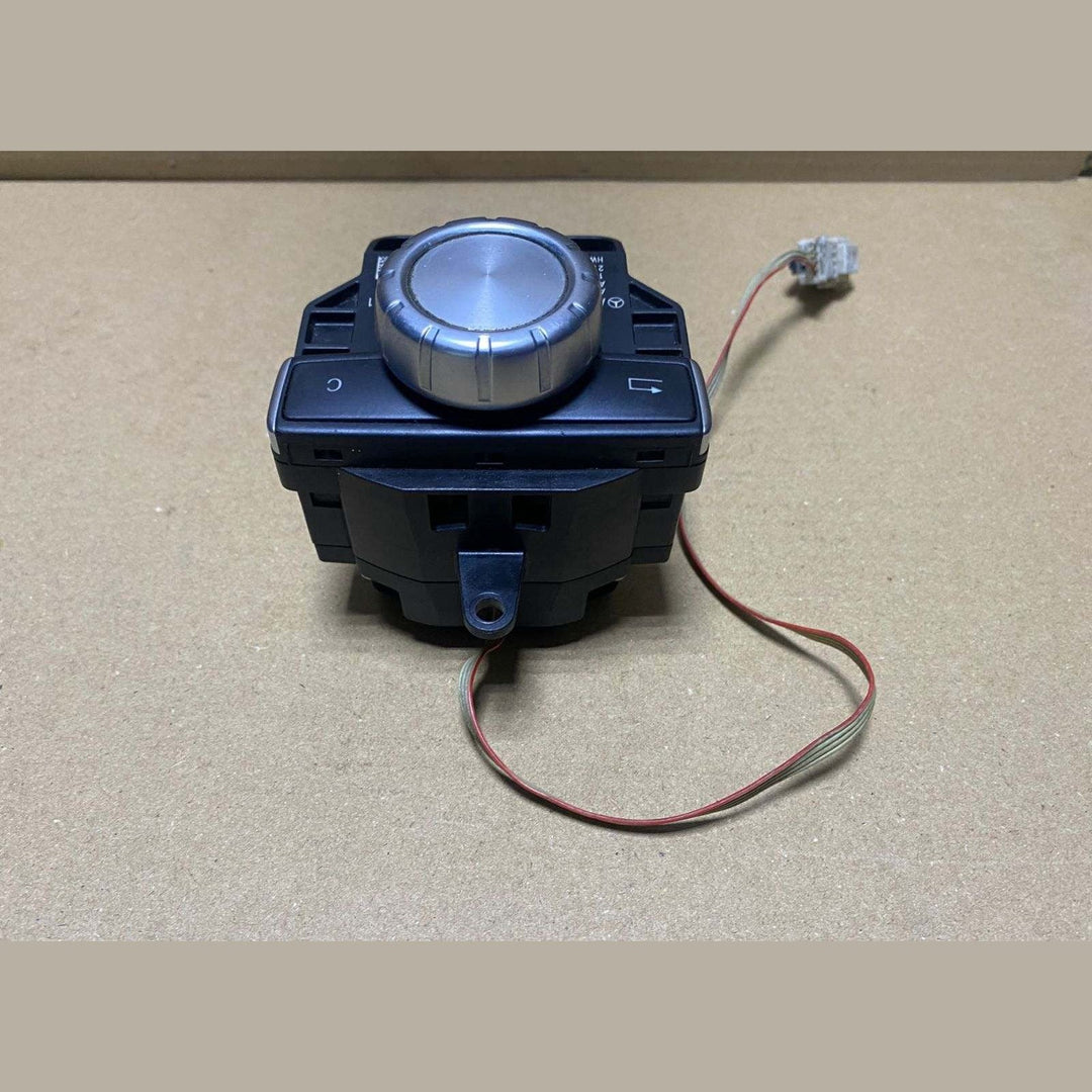 Mercedes Controller Knob A2048709958- W204, W212, C207, and GLK-C LASS X204 