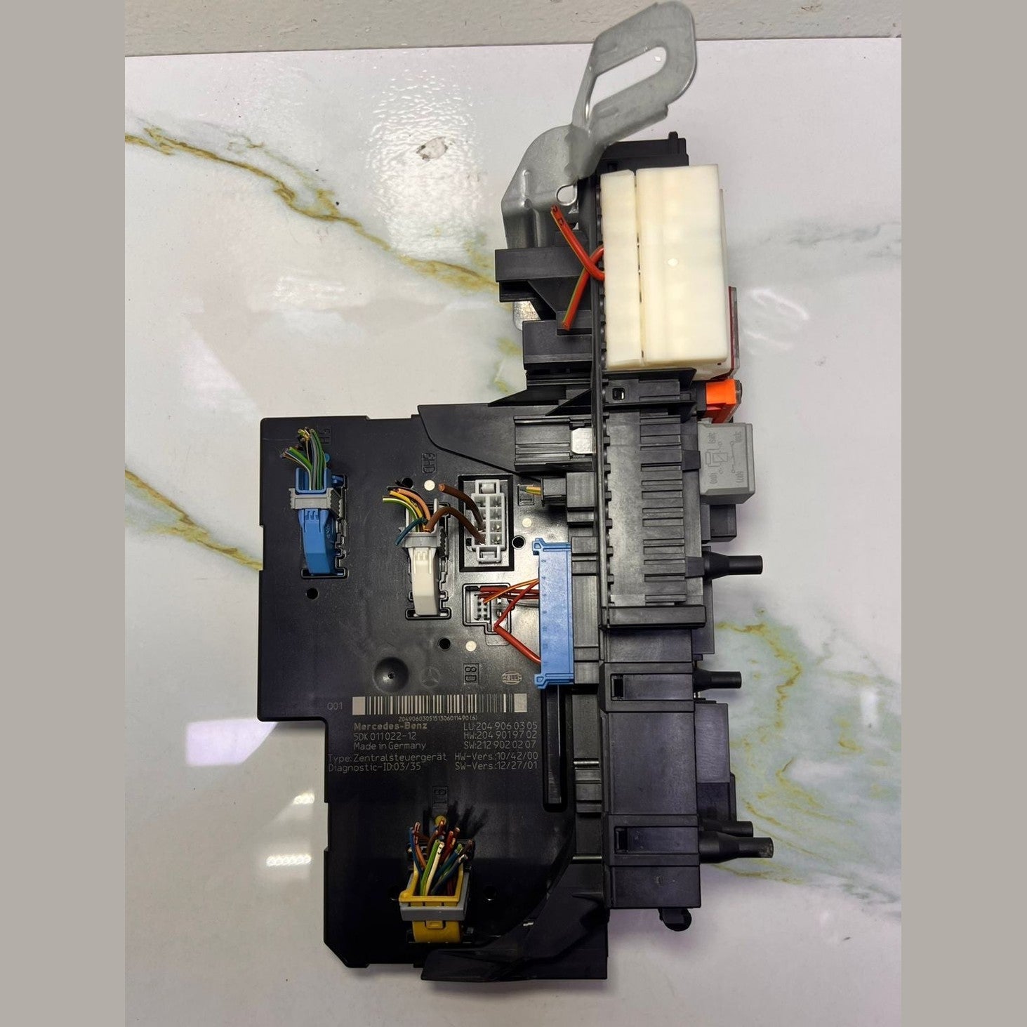 2010-2014 Mercedes-Benz C250 Rear Sam Control Unit Fuse Box 204 9060305 W204 C-C