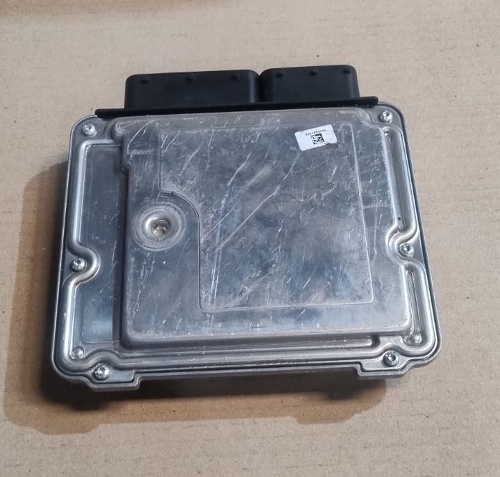 BMW X3 F25 N47N ENGINE CONTROL ECU UNIT MODULE ONLY  DDE 8572419