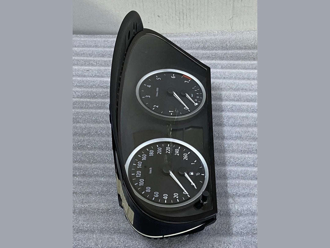 OEM BMW E60 E61 Speedometer Instrument Cluster 6944121 KM/H Genuine