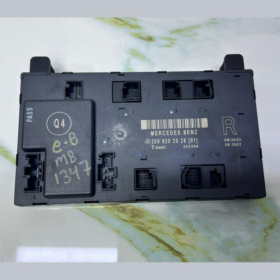 Mercedes W209 CLK-Class Front Right Side Door Control Module A209 8202026 OEM