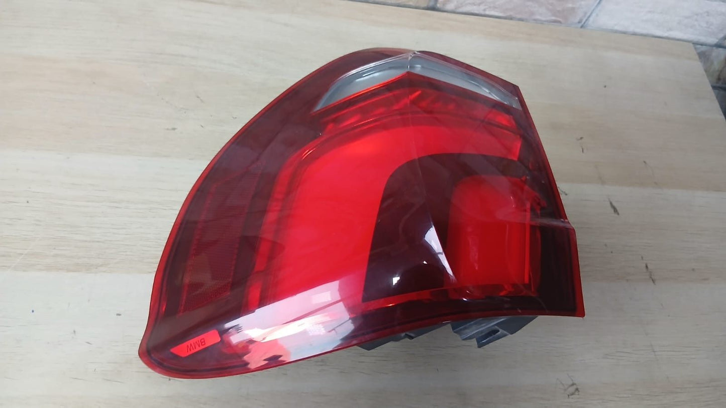 BMW Rear Right Outer Taillight 7470886 X5 F15 F85 M rear right outer LED taillig