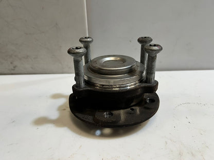 2011-2018 BMW 5' 6' M6 M5 F06 F12 F13 F10 Wheel Hub With Bearing 2284375 OEM