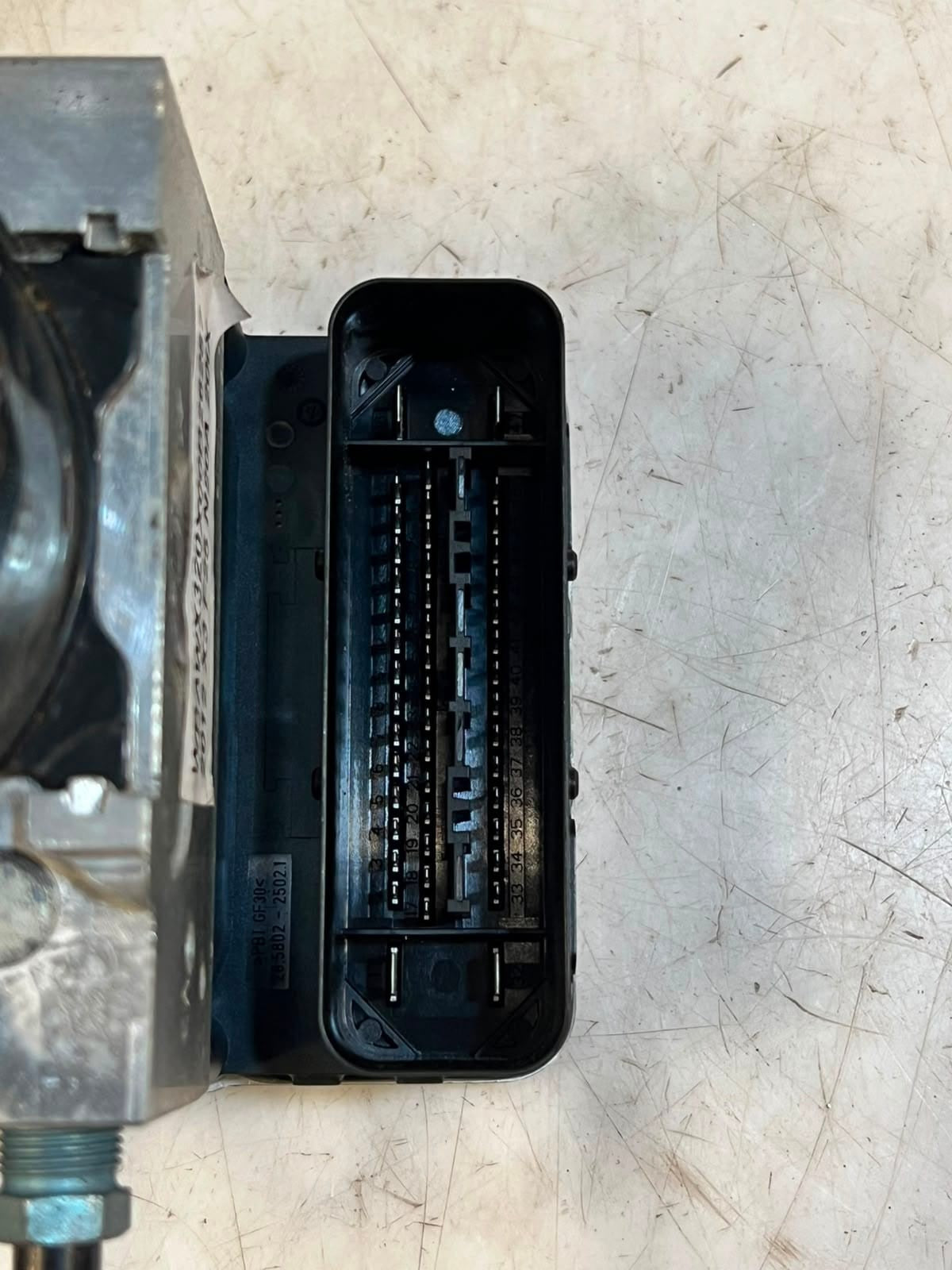 2012 BMW X3 F25 ABS DSC Brake Pump Module 6859757 OEM