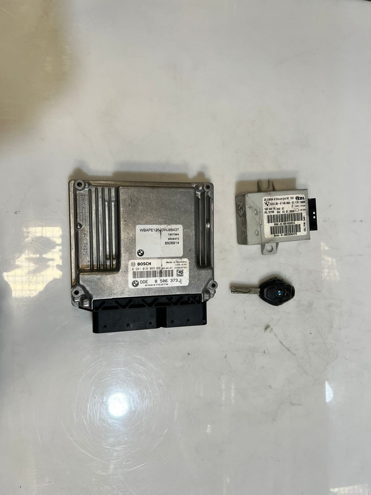 2008-2010 BMW X3 E83 N47 Engine Control Unit ECU SET DDE+ EWS+ 1KEY 8506373