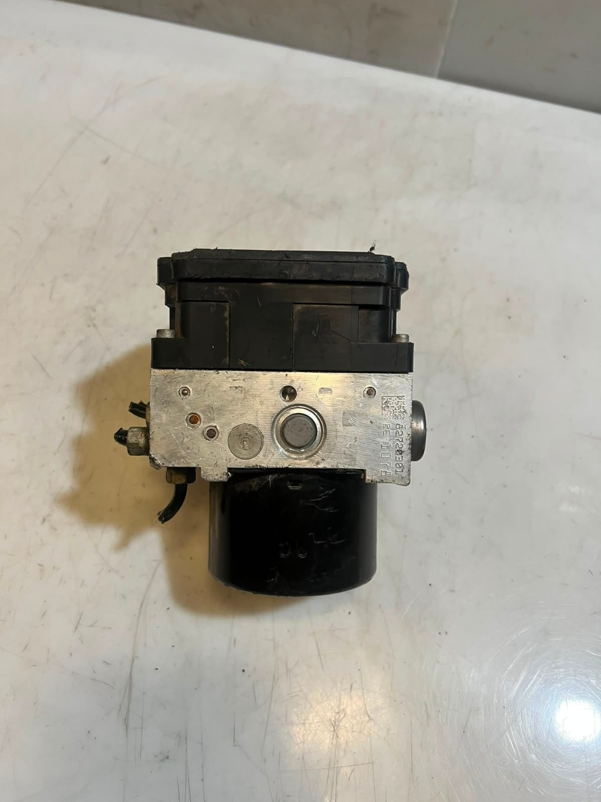 2008-2013 BMW E90 E92 E82 135i ABS Anti-Lock Brake Control Module 6784766 OEM
