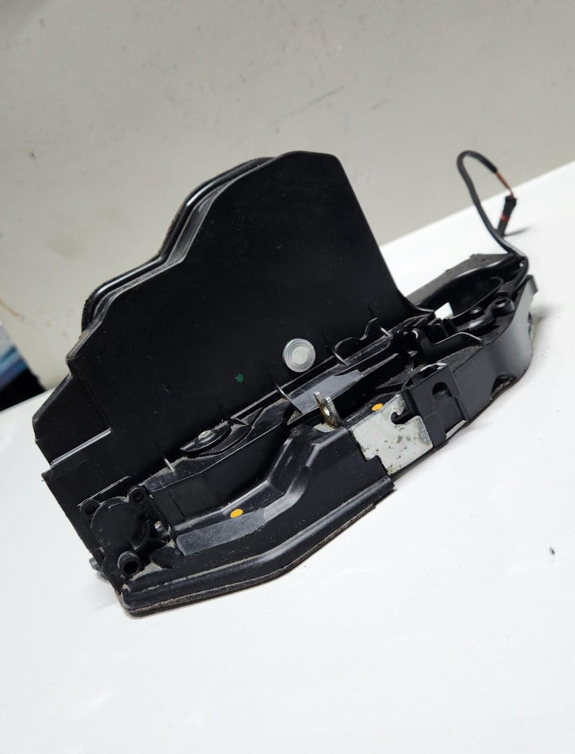 2011 BMW Alpina B7 Rear Right Door Lock Actuator 7185688 F01 F02 F04 F10 F11 OEM