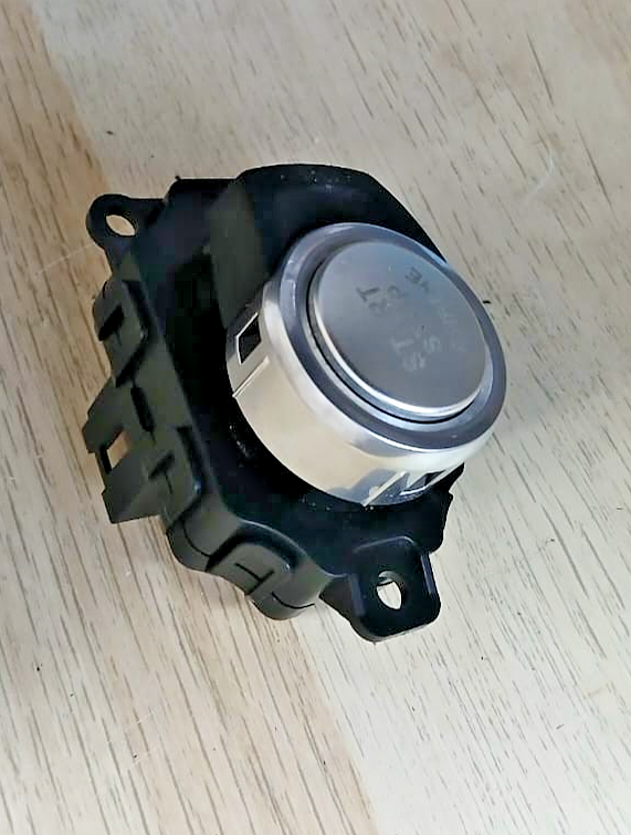 BMW X3 F25 START STOP IGNITION BUTTON REPLACEMENT USED OEM 2011-2017 - 9229584