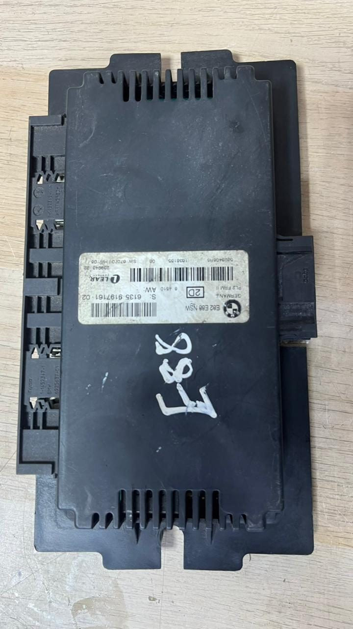 BMW 2008-2009 BMW 128i Footwell Light Control Module 9197161 FRM E82 E88 2D