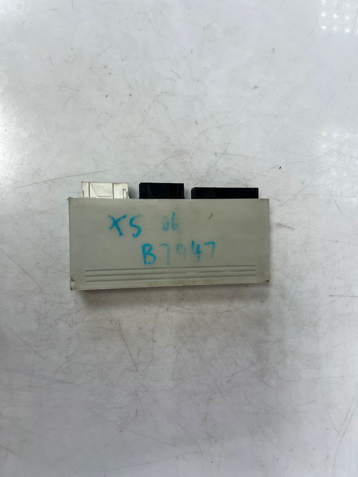 2001-2006 BMW X5 E53 models GM3 2.6 Body Control Module 6960249 OEM
