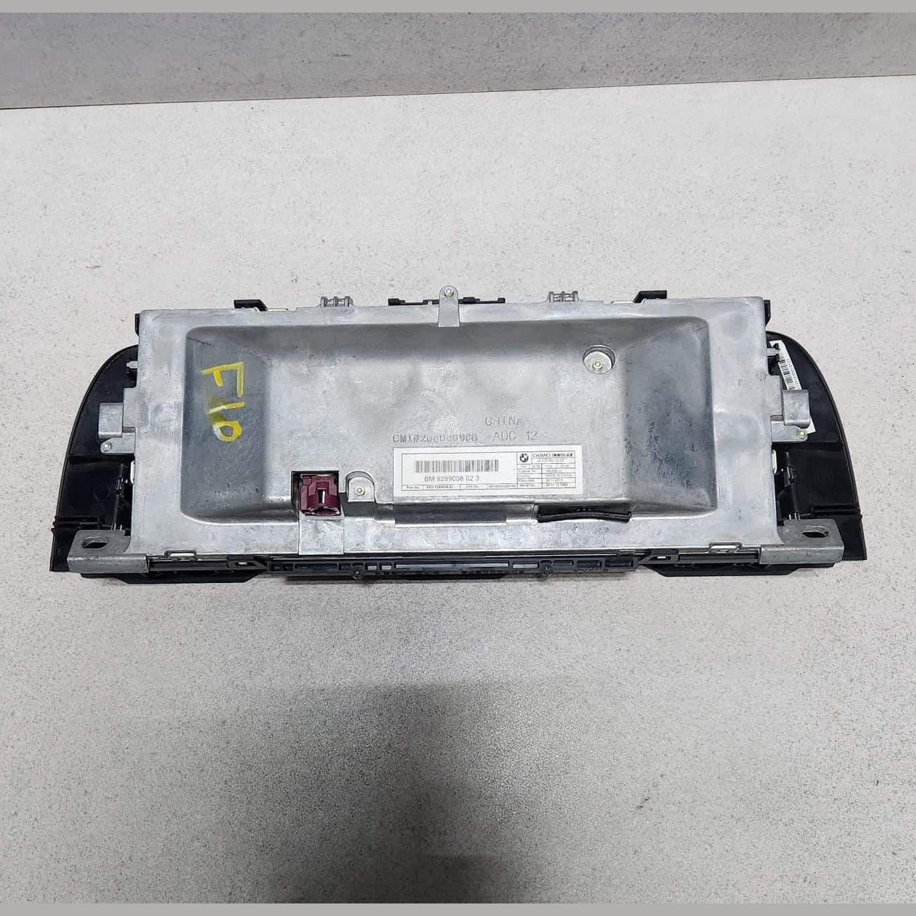 2011-2015 BMW 528i Central Information Display Screen 9289008 5 Series F10 F11