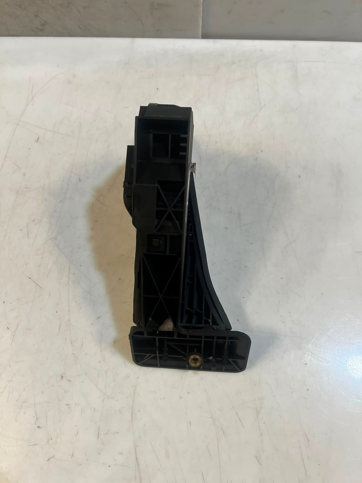 2016 BMW F10 F11 F12 F06 G30 750i 530I Accelerator Pedal Sensor 6859999 OEM