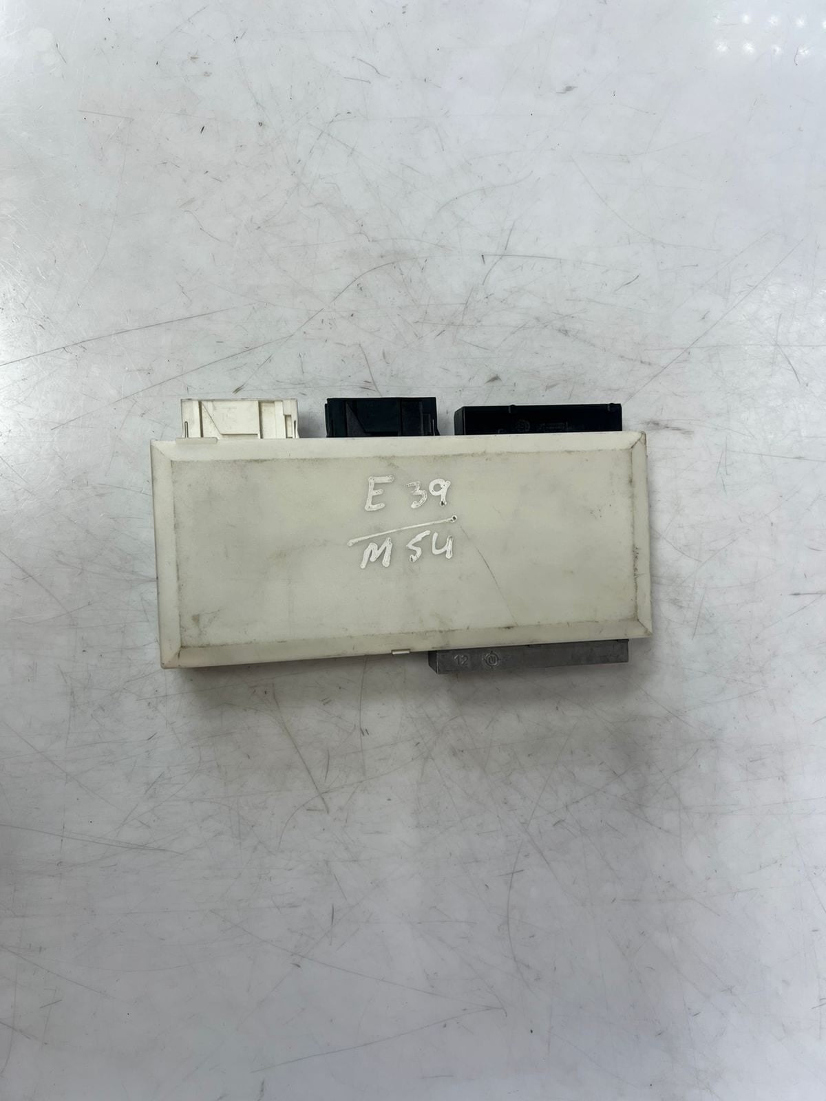 BMW GM III LOW 5 Series E39 E38 General CONTROL Module 6913520 OEM