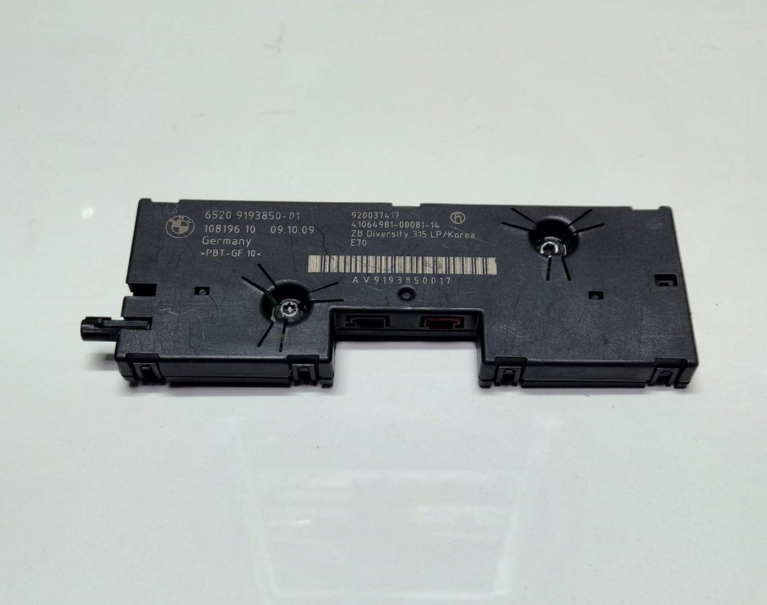 2008 BMW X5 Antenna Amplifier Diversity 65209193850 X5 E70 and E70 LCI OEM