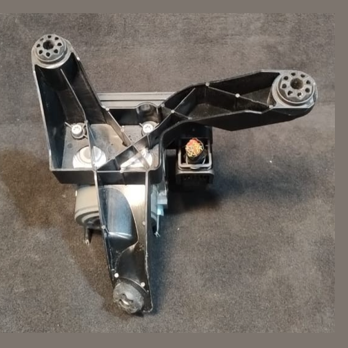 BMW X1 F48  ANTI LOCK BREACKING SYSYTEM MODULE  PUMP 6877109  (N159)  -6877110