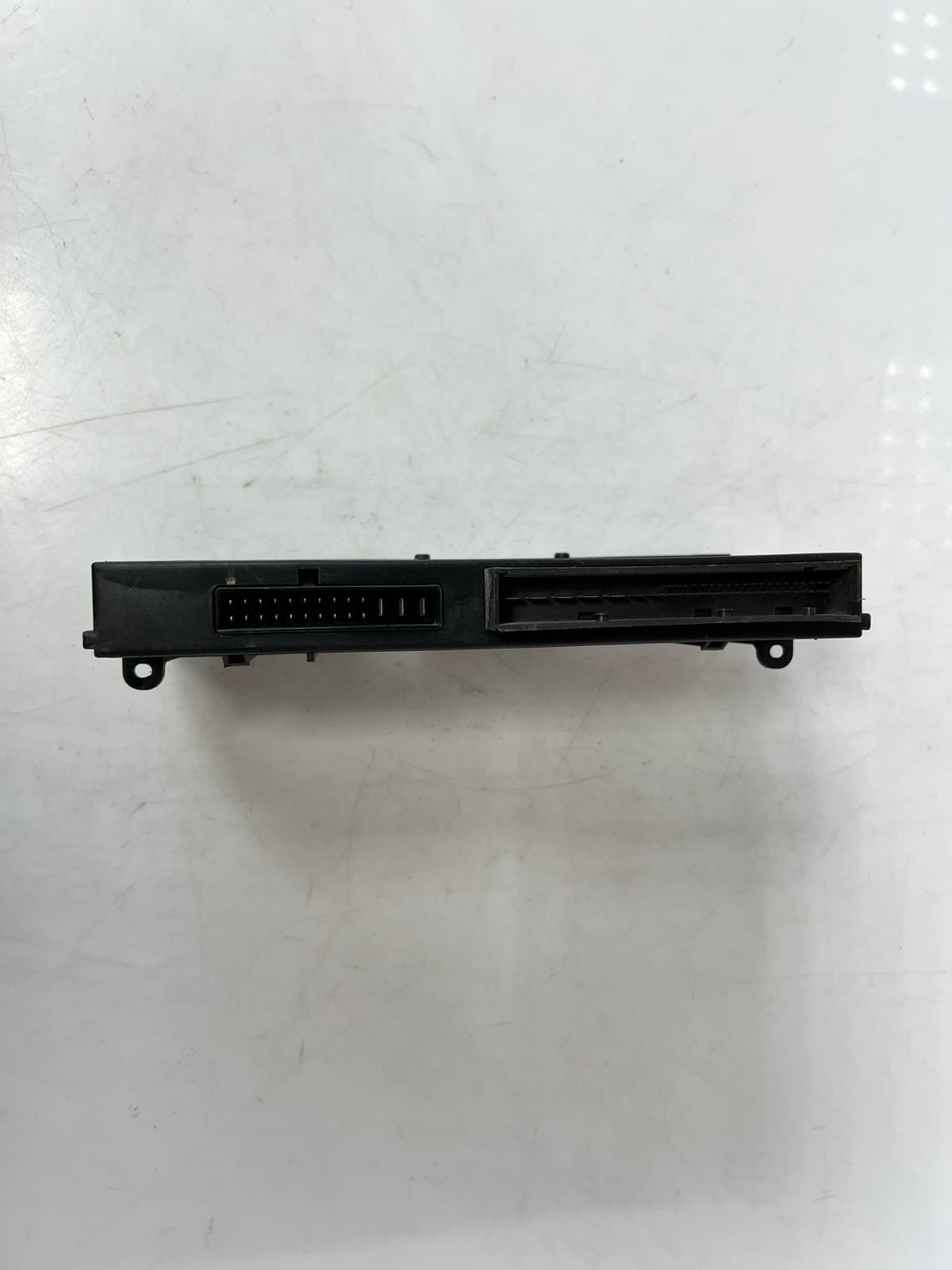 BMW E87 E90 E91 E92 E93 JUNCTION BOX BODY CONTROL 6971960 OEM