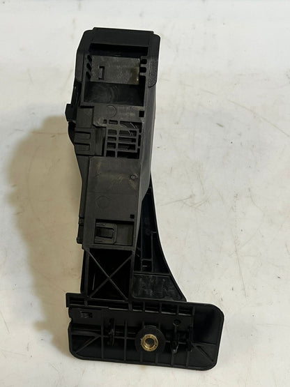 2007-2013 BMW 328i E90, E92, Z4, F48, F49 Accelerator Pedal Module 6889823 OEM