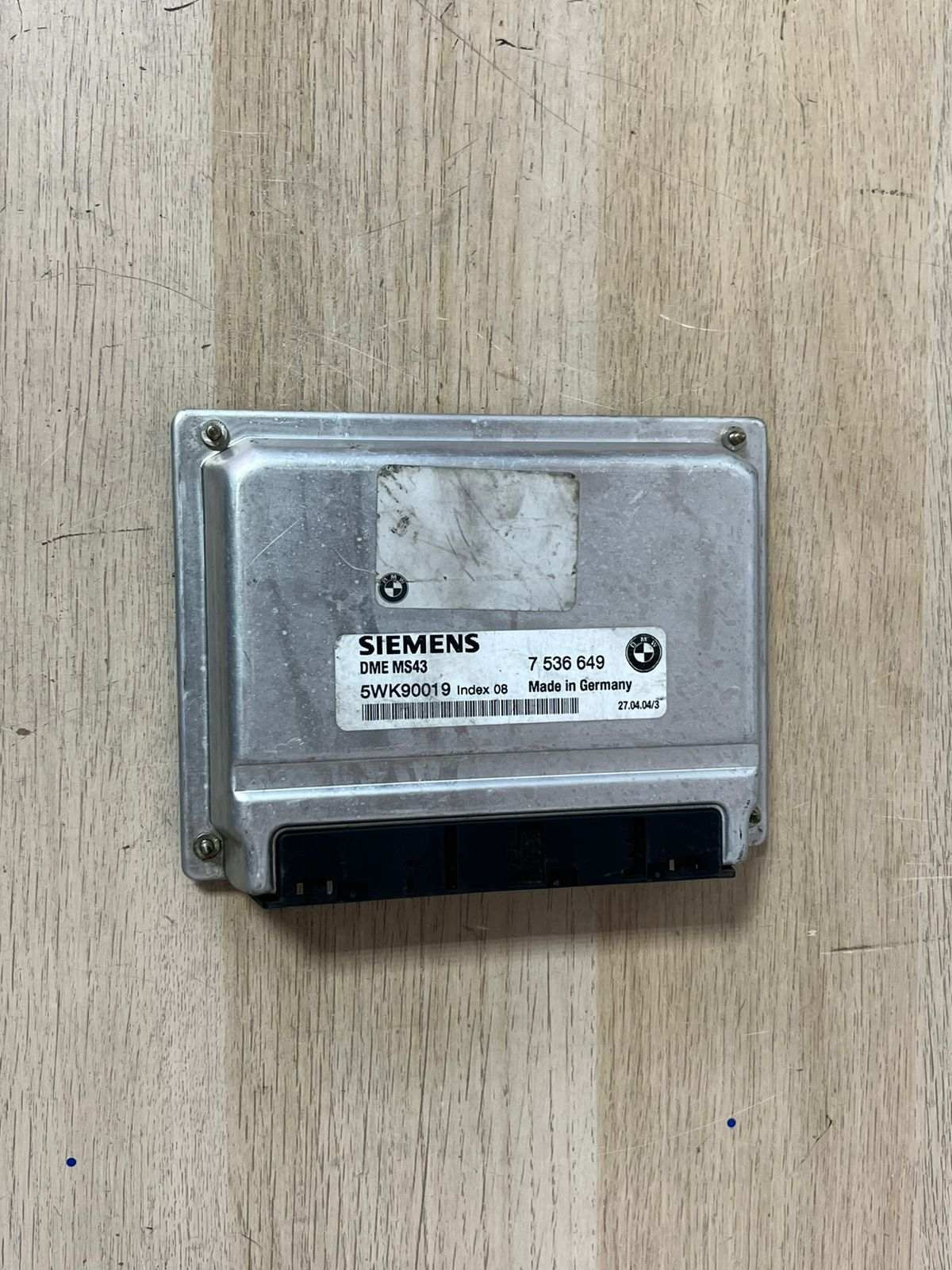 2001-2005 BMW 325i Engine Control Module 7536649 MS43 E46 M54 ECU