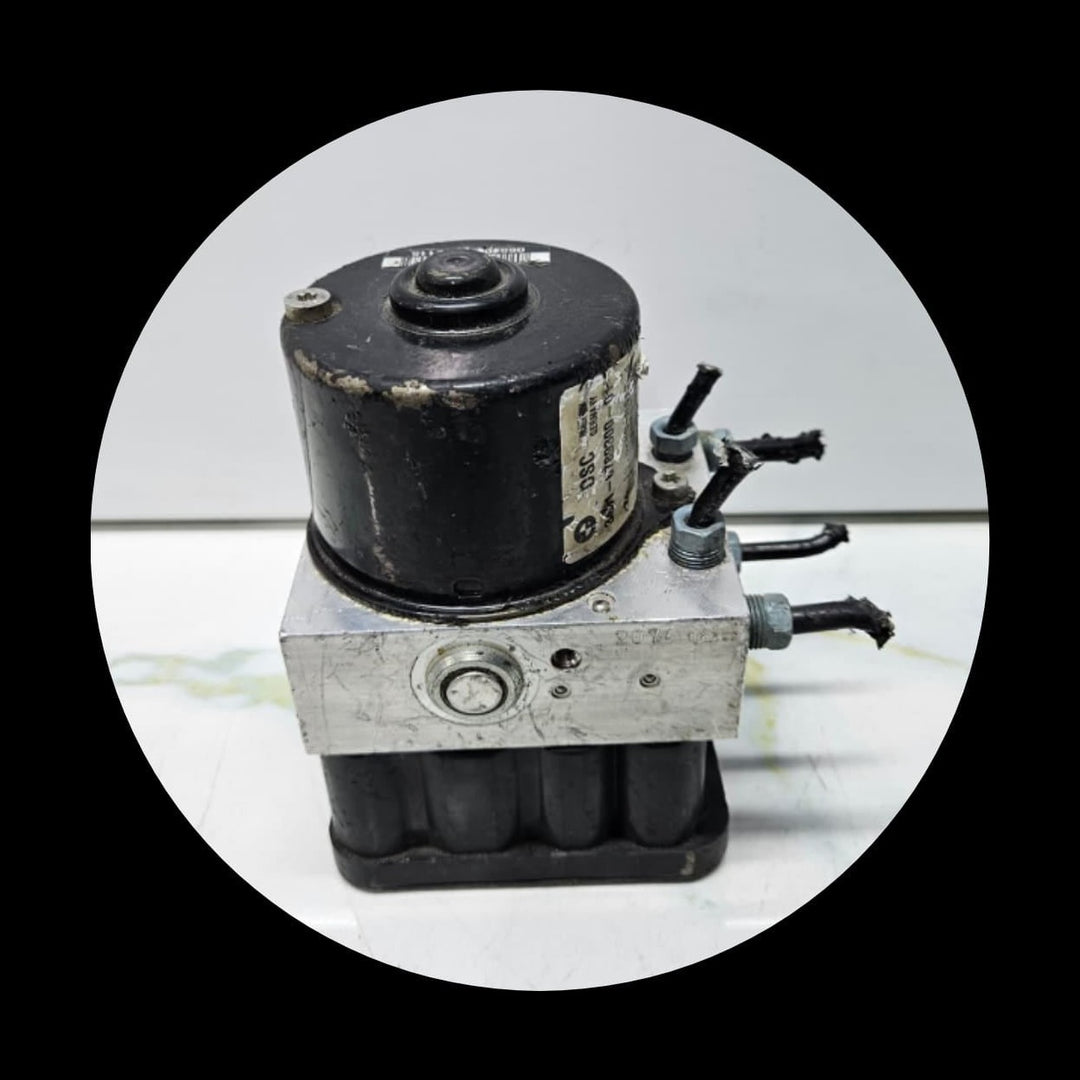 OEM BMW 3-Series E90 E92 ABS Pump Control Unit 6789300 OEM