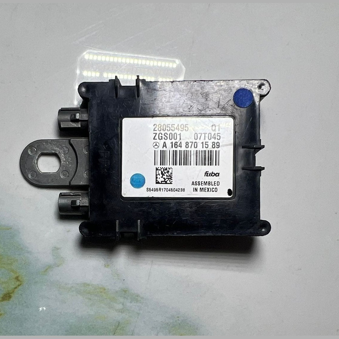 Mercedes Antenna Amplifier A1648701589 W164 ML-Class and W251 R-Class