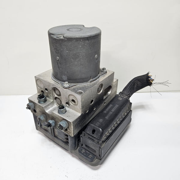 2011-2016 BMW 528i, 535i, 550i, 640i, 650i ABS Pump Module 6795519