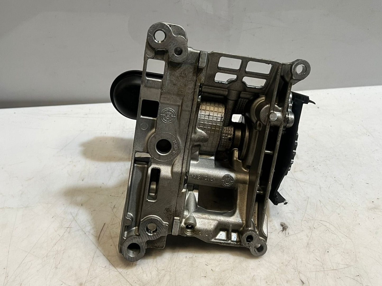 BMW  3 Series E90, X5 E70 X6 E71 N57D30A 3.0D Oil Pump 7805316 OEM