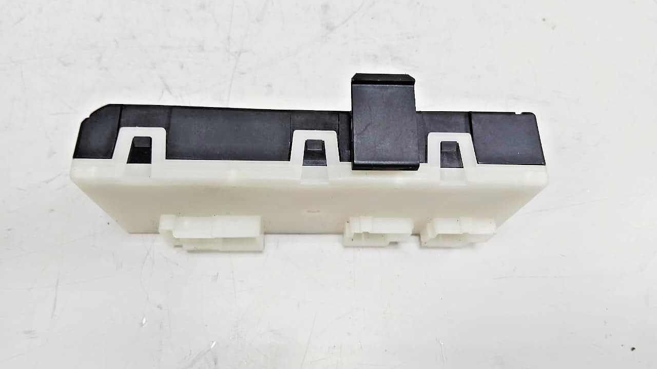 BMW 3 SERIES 2017-24 G20, G21 G28 DECKLID FUNCTION MODULE CONTROL UNIT 9852925
