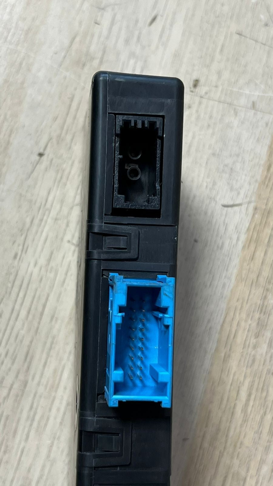 2011-16 BMW 528i Central Gateway Module 9284420 F10, F11, F12, F13, F06, and F01