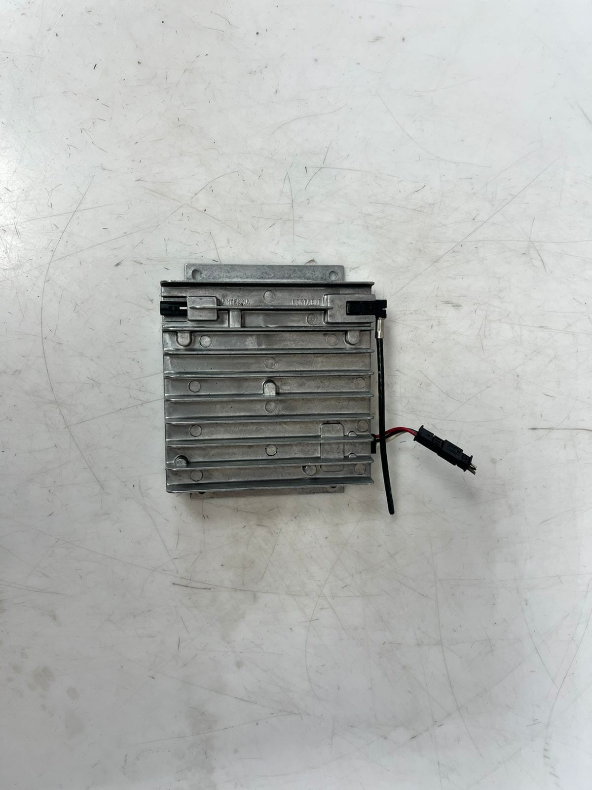 2002-2005 BMW 745i E65 E66 Telephone Compensator Module 6918520 OEM