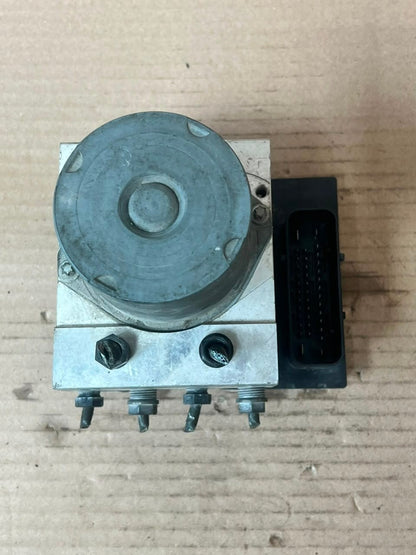 2006 BMW 5 Series E60 E61 650 ABS/DSC Hydraulic Pump Control Unit 6774852-01