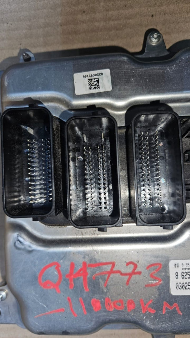 F20 116i N13B16A 2012 8625241 km 110000 used ECU SET