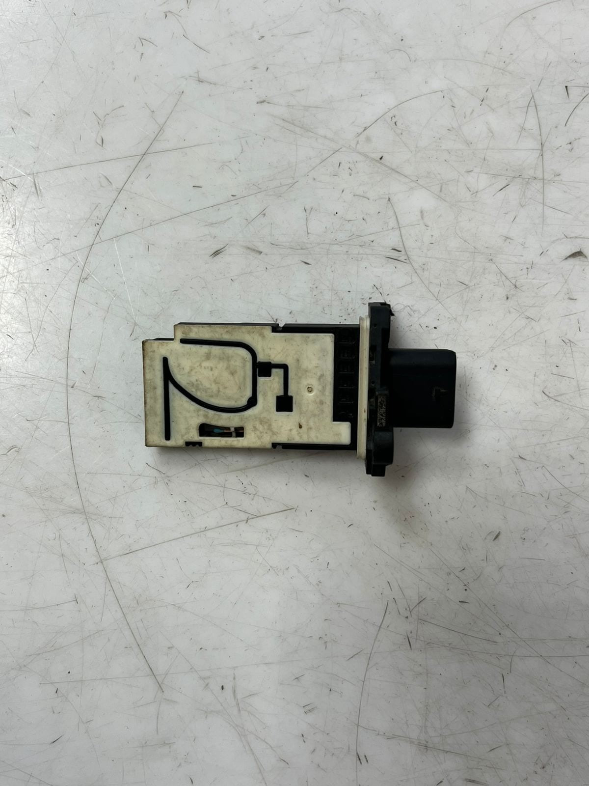BMW F20 F21 F22 F23 F10 F30 F36 F80 G01 Mass Air Flow Sensor 8570107 OEM