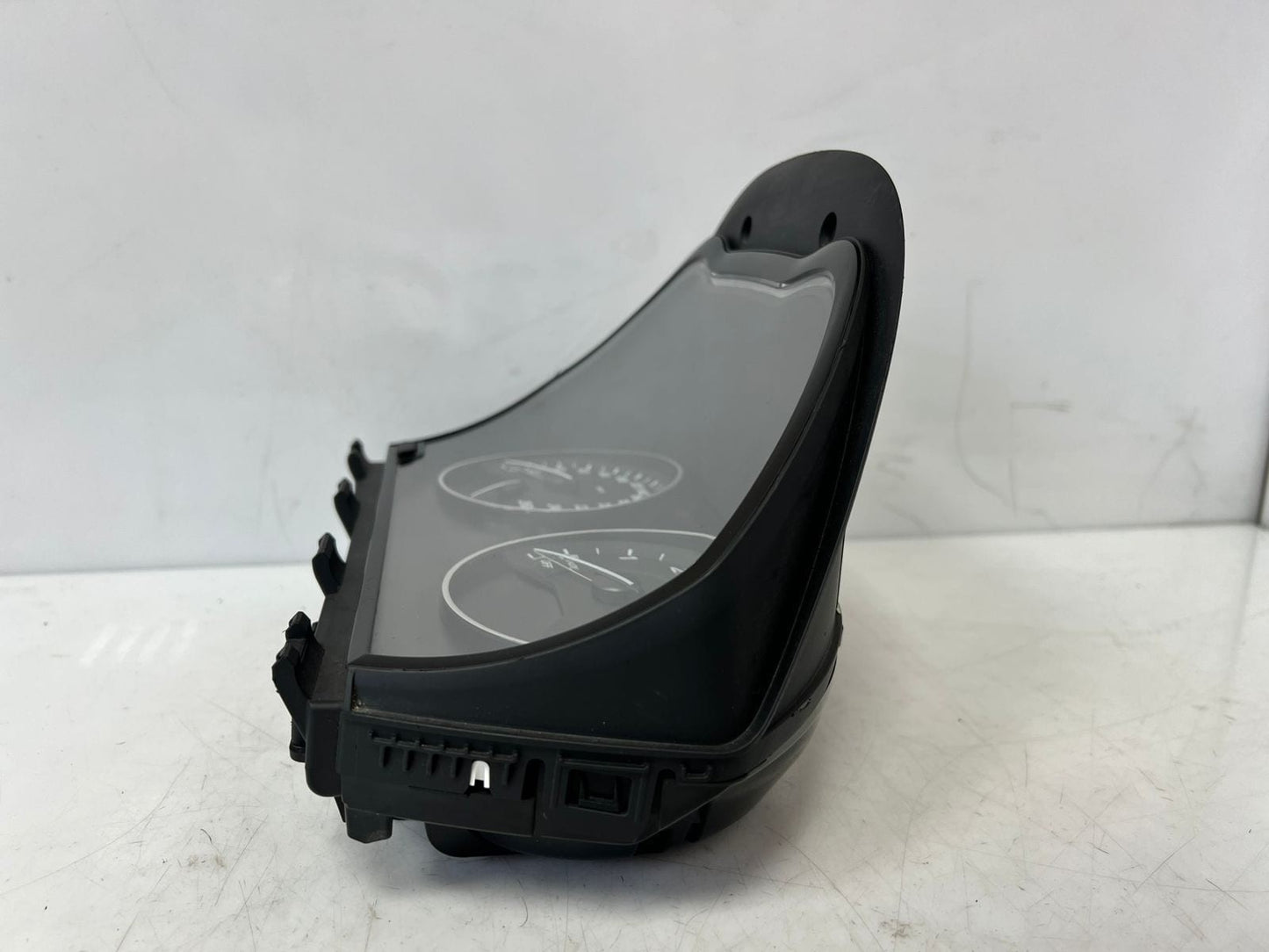 2012-2020 BMW 118i 1-Series F20  N13B16 SPEEDOMETER Instrument Cluster 9285592