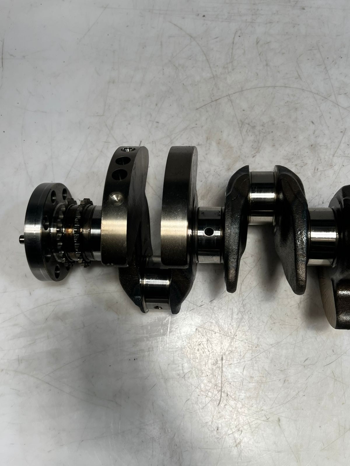 BMW B38 / B38B15A - 1.5L F20 F21 F22 F30 F31 F32 F48 Crankshaft 7642032 OEM
