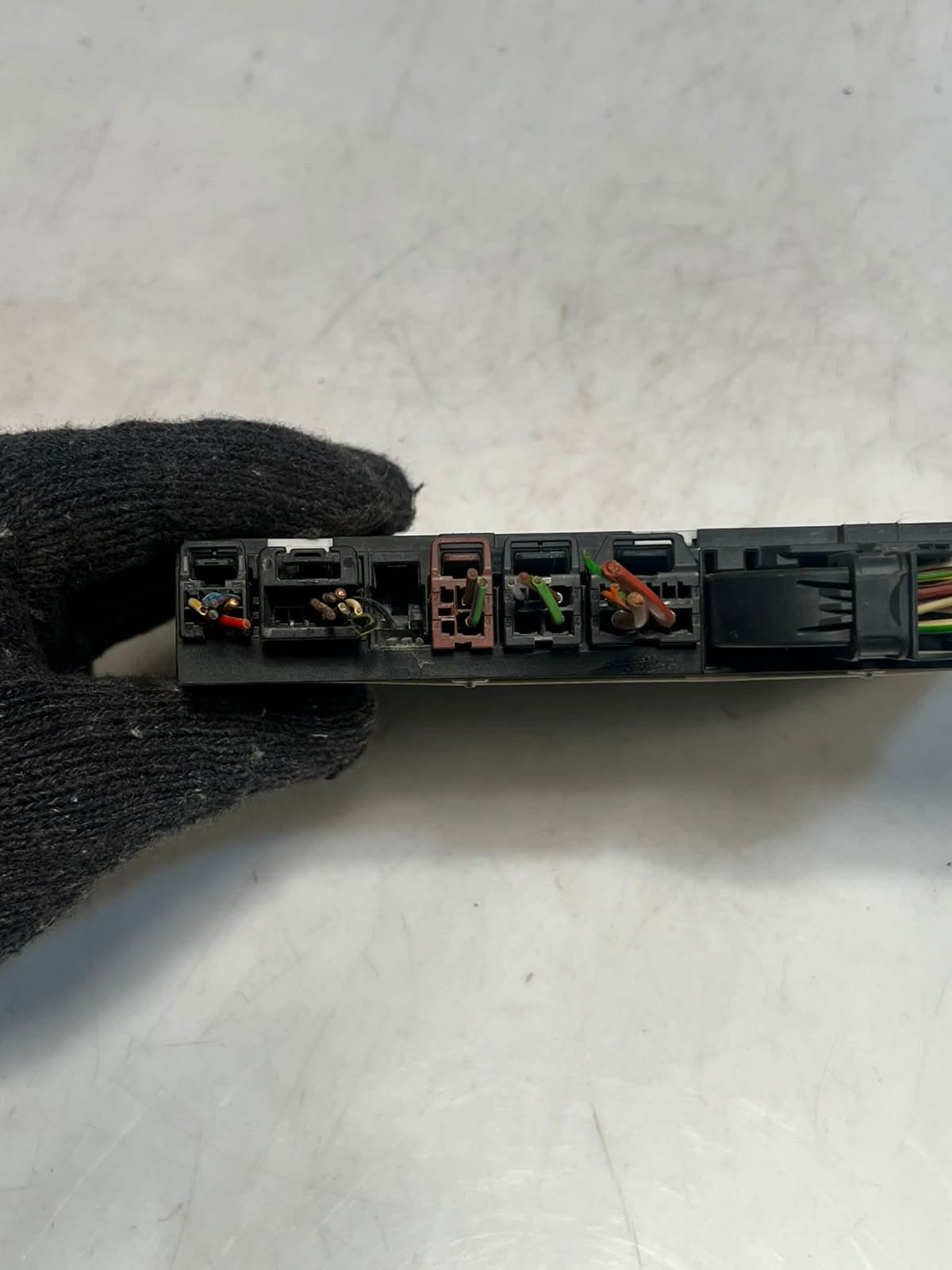 2011-2016 BMW 528i F10 F11 535i 550i FRONT LEFT Seat Control Module 9225621 OEM