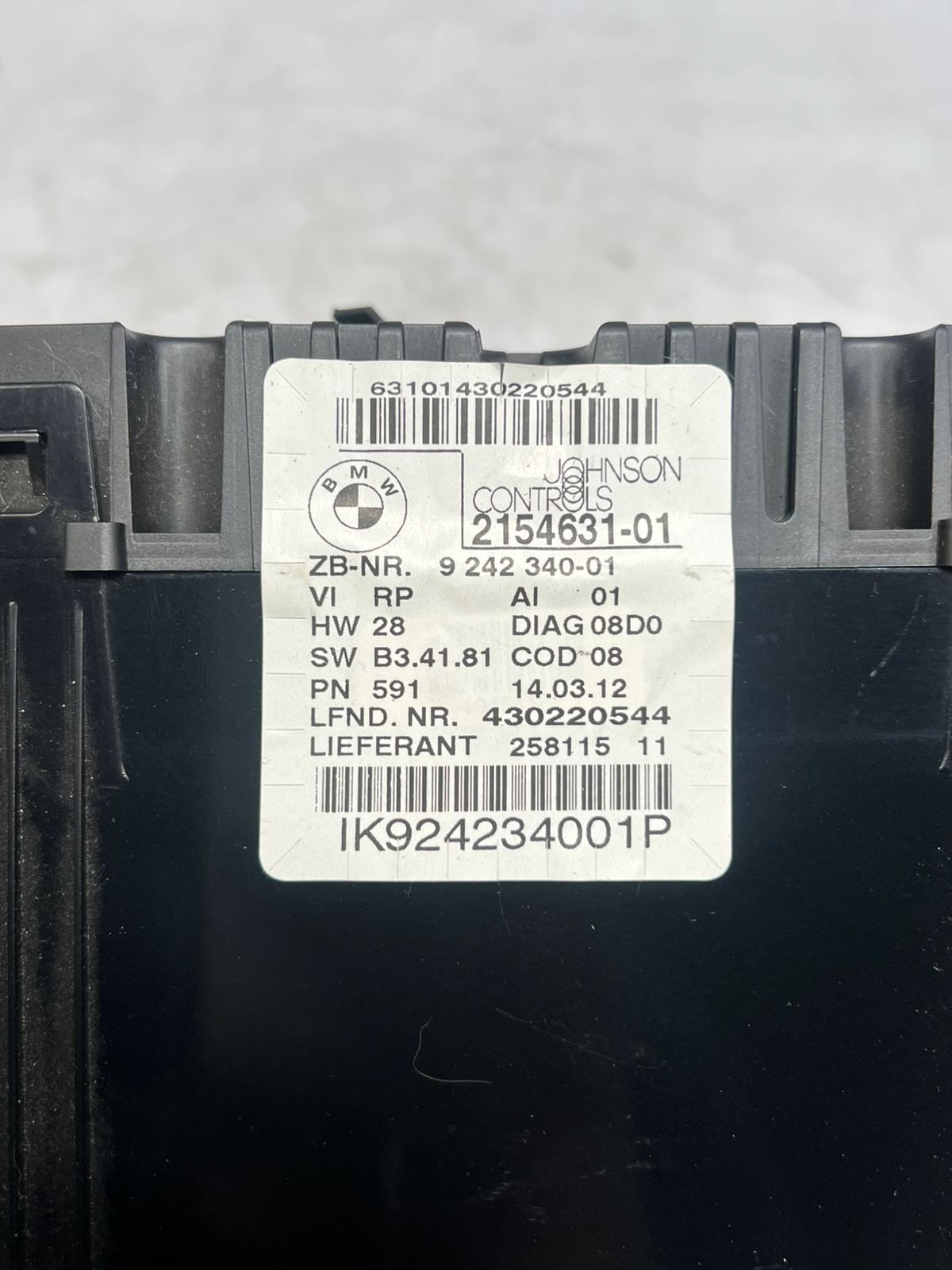 2011-2012 BMW X1 E84 Instrument Cluster SPEEDOMETER 9242340 OEM