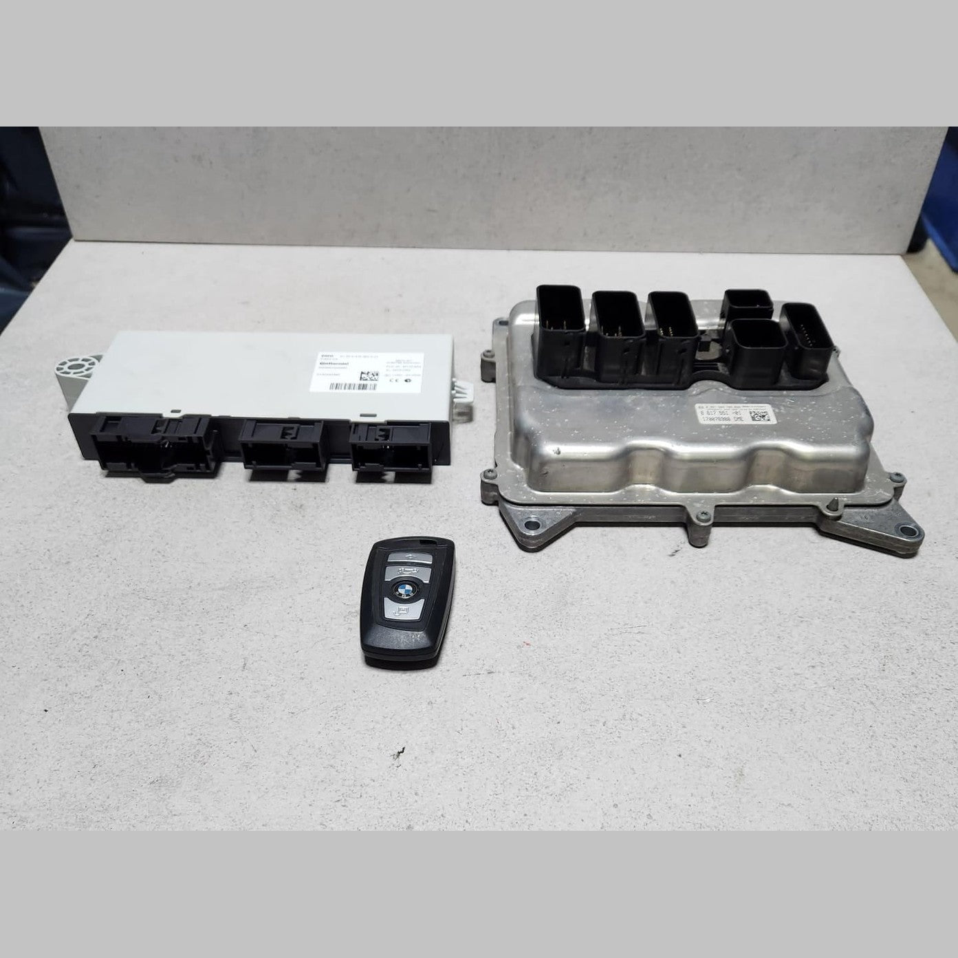2011-2013 BMW 125i Engine Control Unit ECU Set 8617551 F20 F21 125i N20