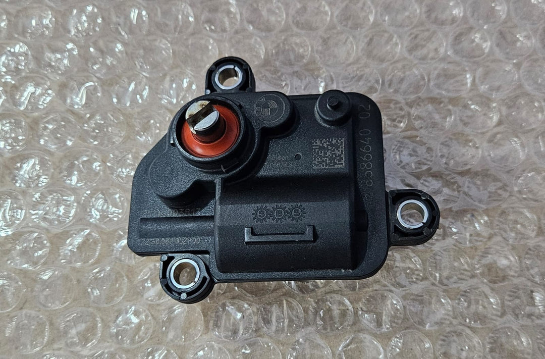 OEM BMW F90 F95 G07 G20 G21 G22 Muffler Exhaust Flap Actuator Motor 8686640