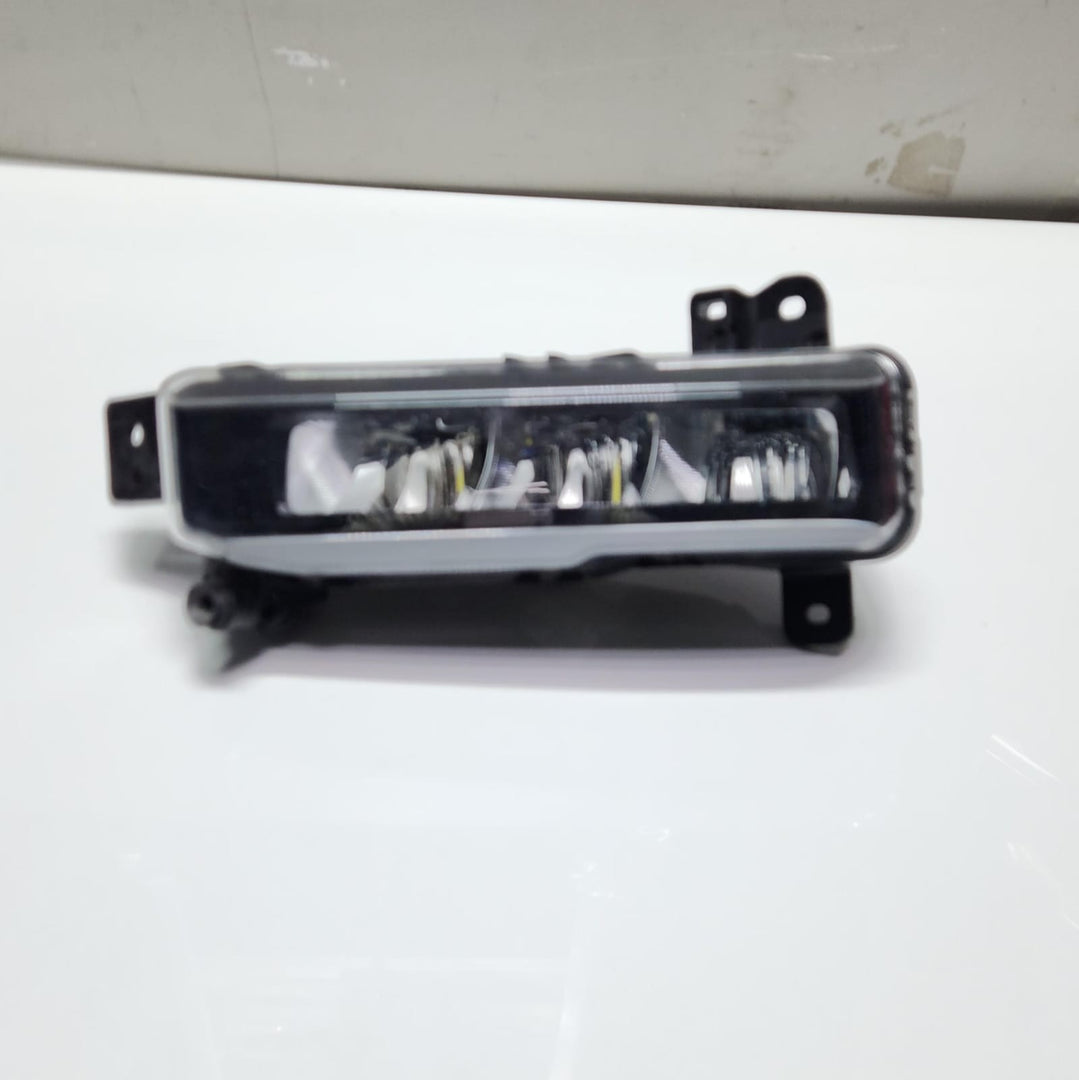 2022 BMW X6 Front Fog Light 8089525 G06 3 Series G20 G21