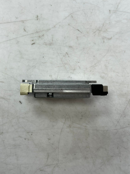 2016-22 BMW 330i F20 F21 F22 F30 F32 F45 F87 USB Hub Control Module 9355549 OEM