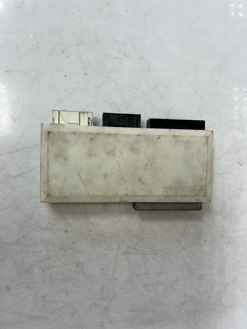 BMW 5 Series E39 GM III Body Control Module BCM 8381963 OEM