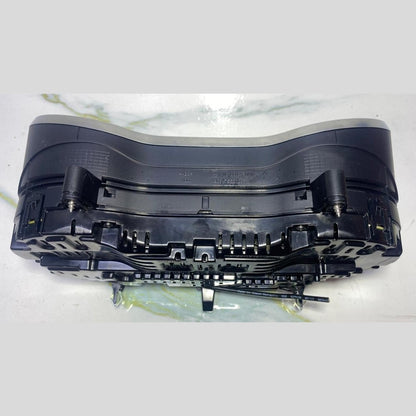 Mercedes Instrument Cluster A2059000234