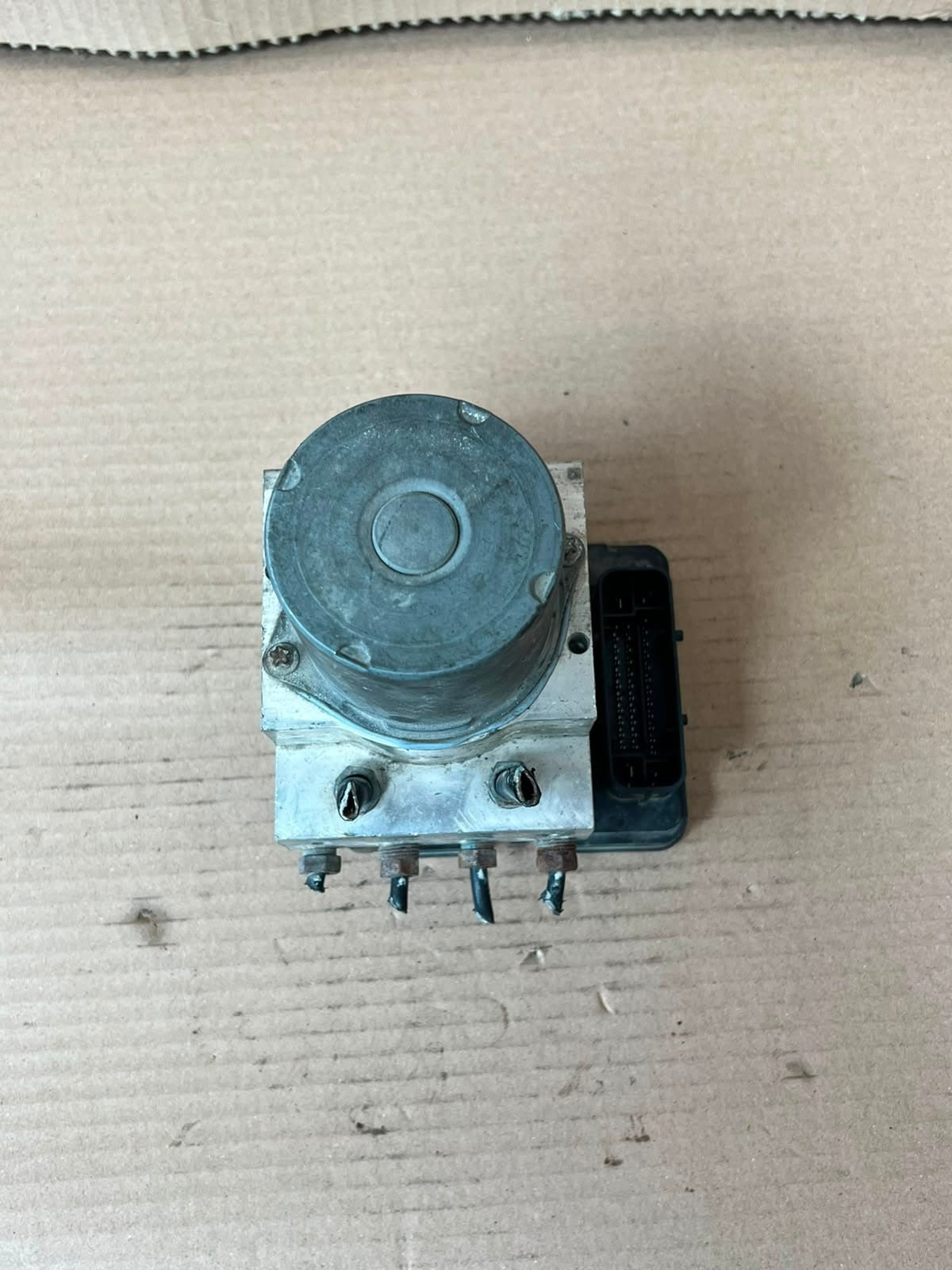 2013-2018 BMW X5 F15 ABS BRAKE Pump CONTROL Module 6870183 OEM